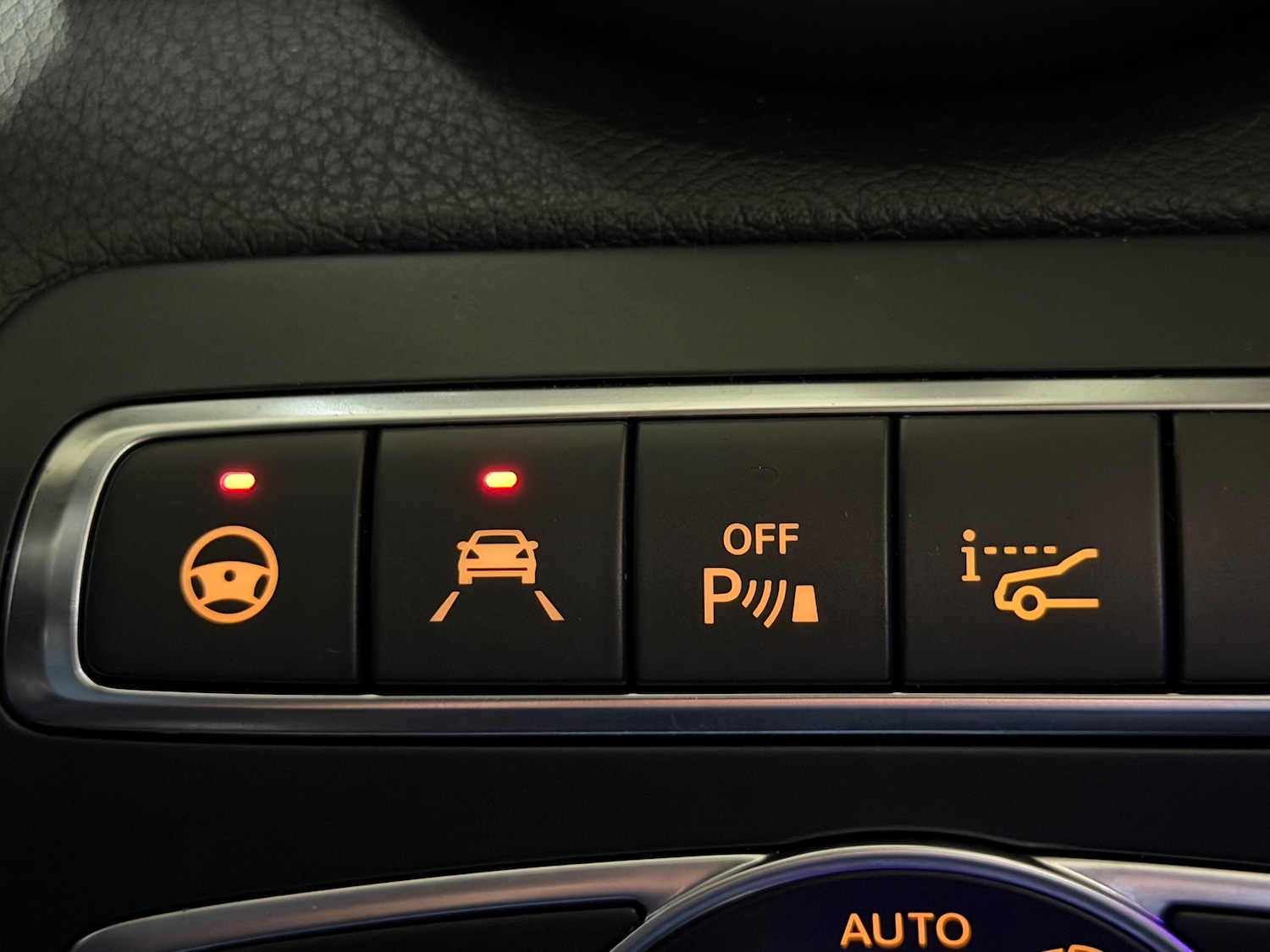 Used Mercedes-Benz C Class 2018 for sale - 78207066: Photo 1