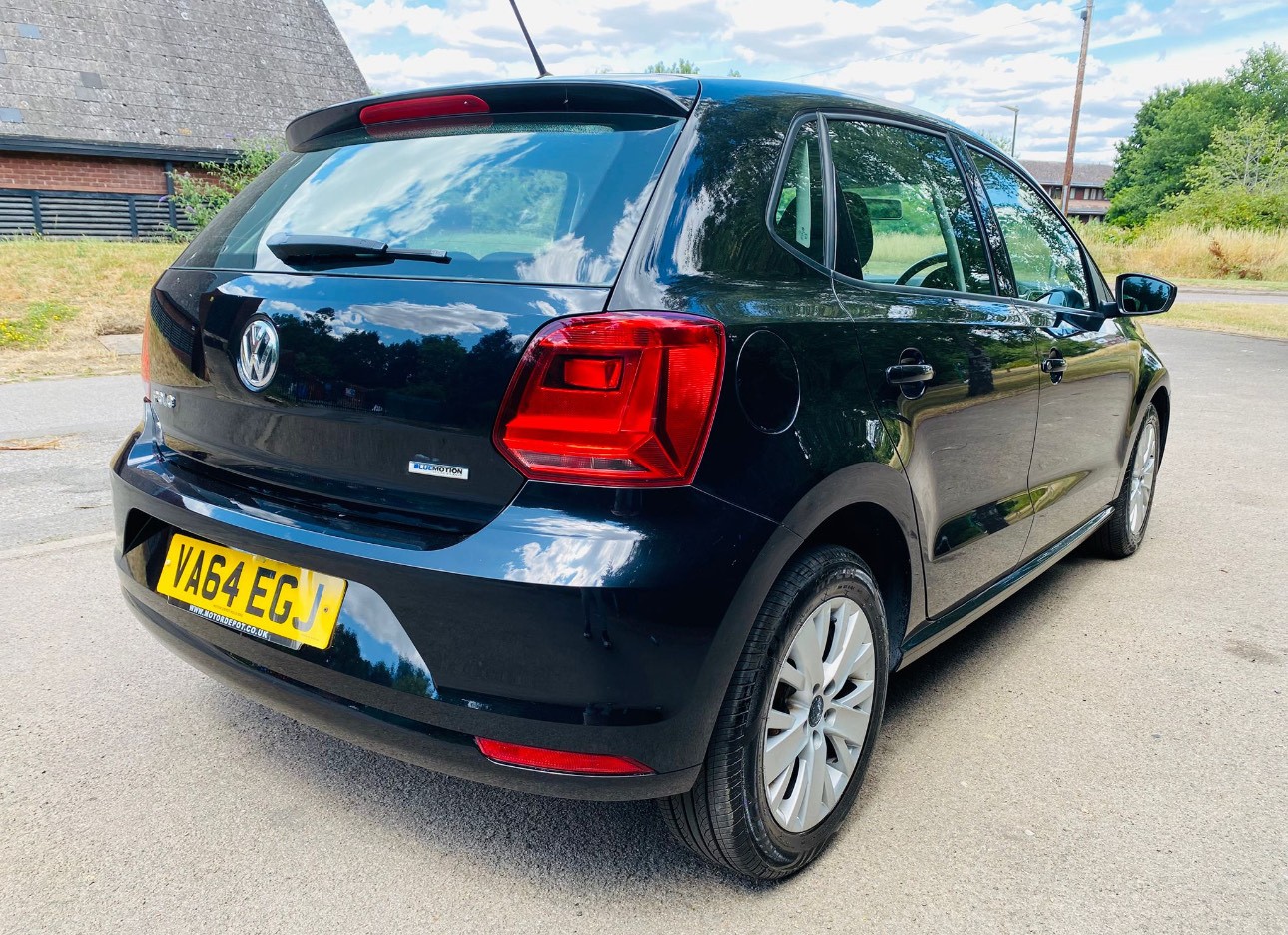 Used Volkswagen Polo 2014 for sale - 78001981: Photo 2