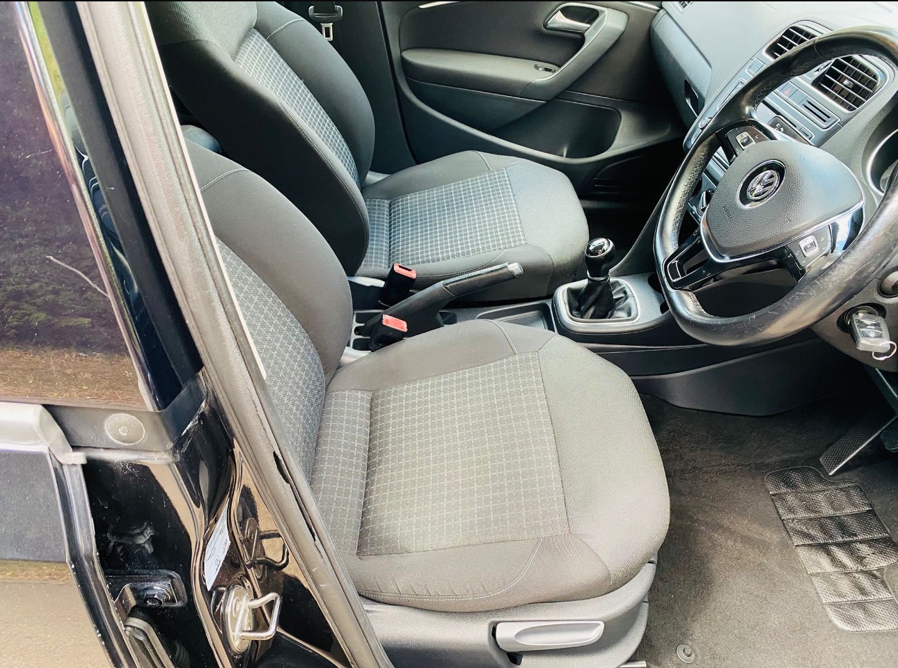 Used Volkswagen Polo 2014 for sale - 78001981: Photo 3