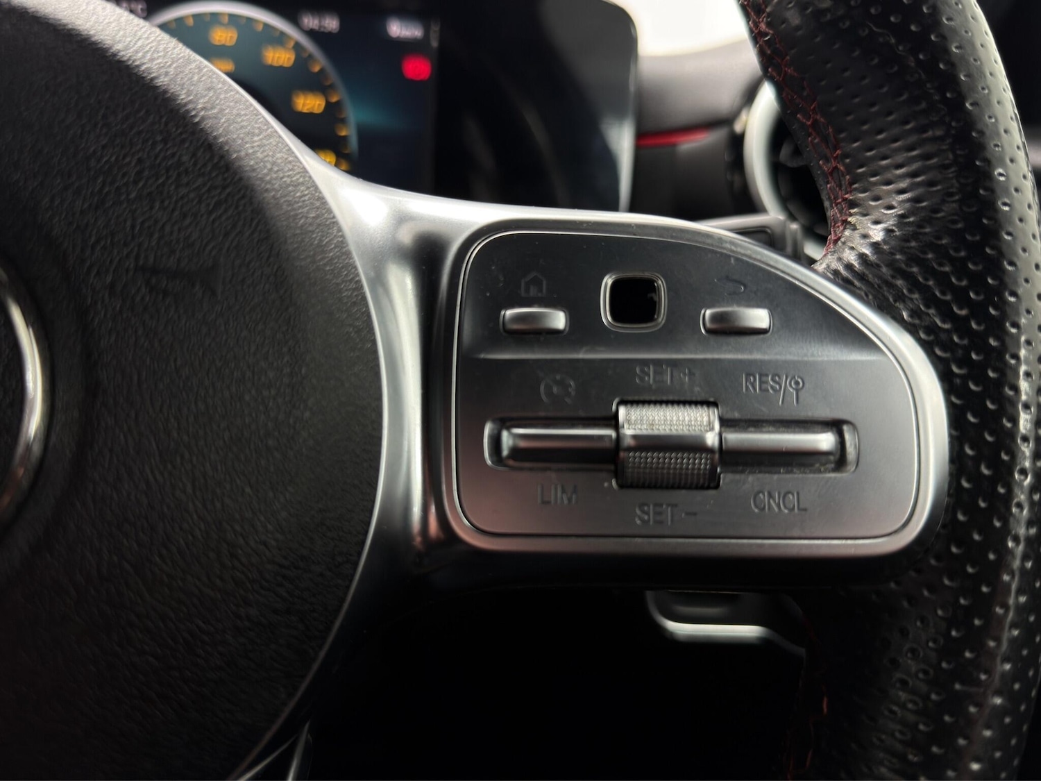 Used Mercedes-Benz A-Class 2018 for sale - 78145796: Photo 12