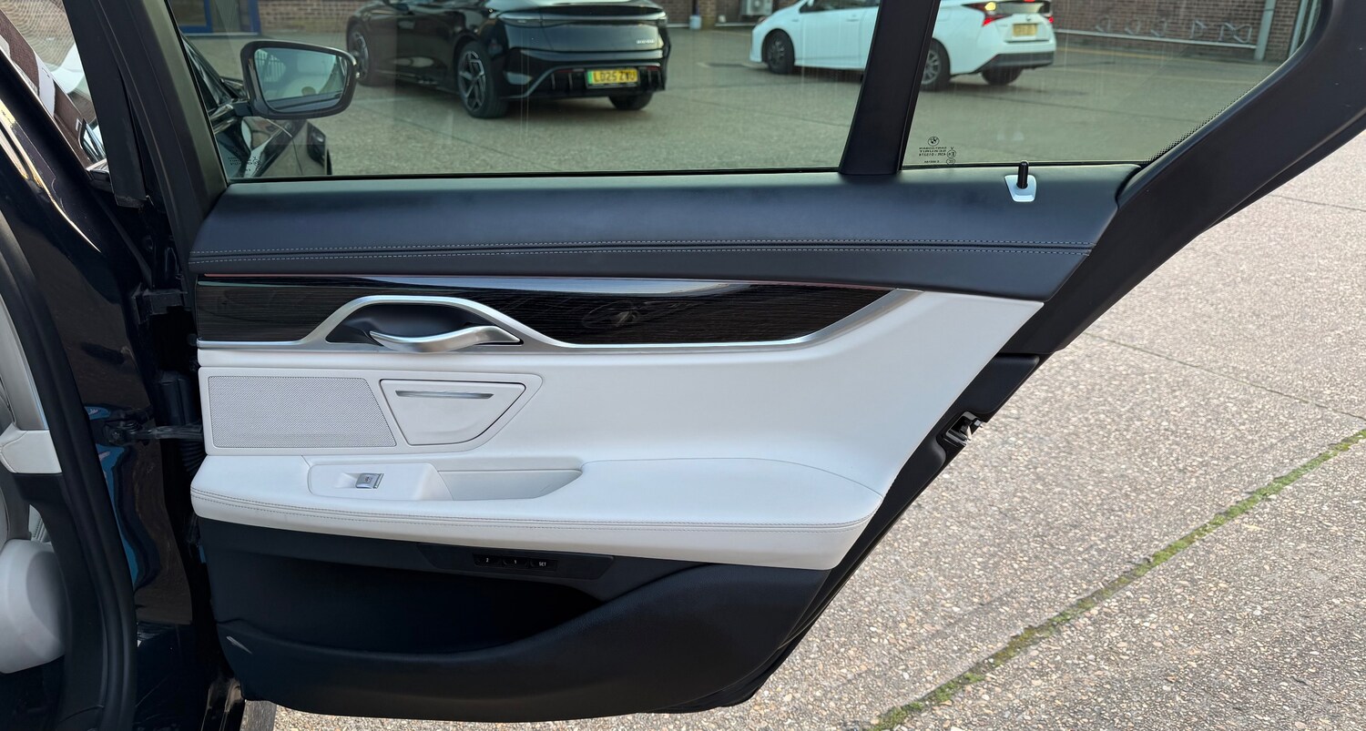 Used BMW 7 Series 2019 for sale - 78001983: Photo 11