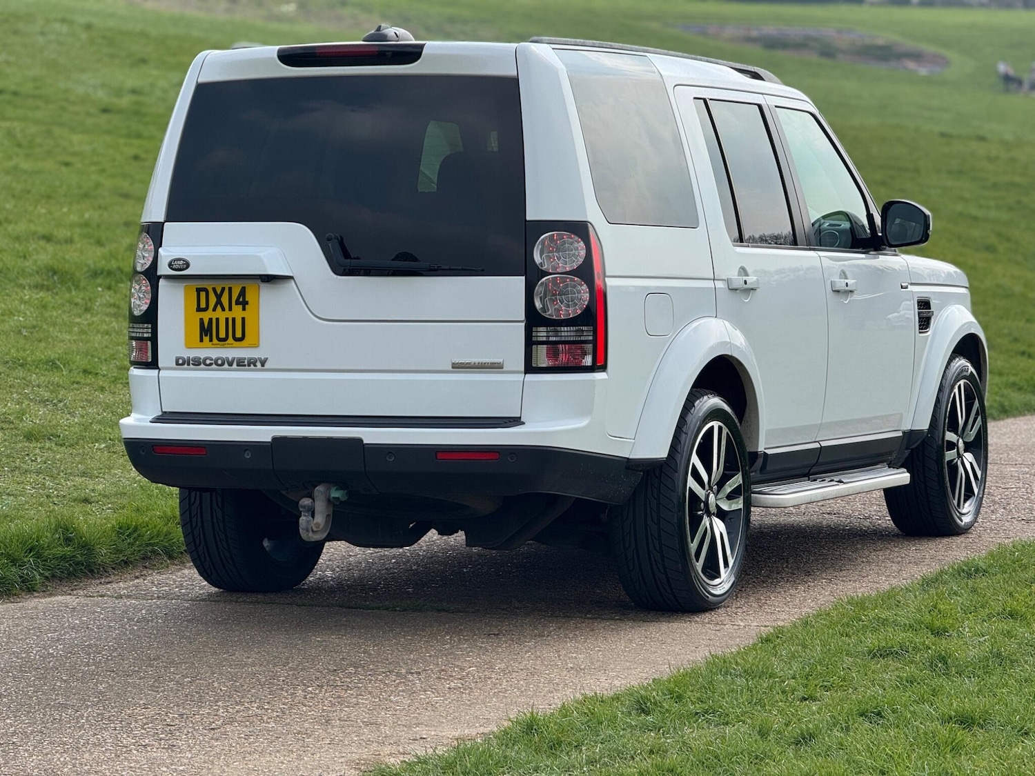 Used Land Rover Discovery 4 2014 for sale - 77995189: Photo 15