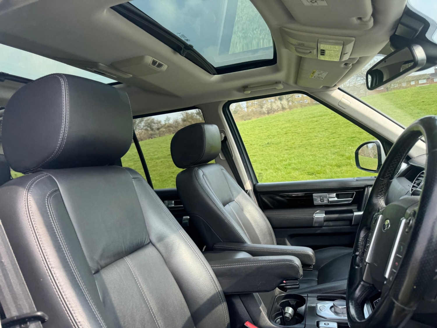 Used Land Rover Discovery 4 2014 for sale - 77995189: Photo 21