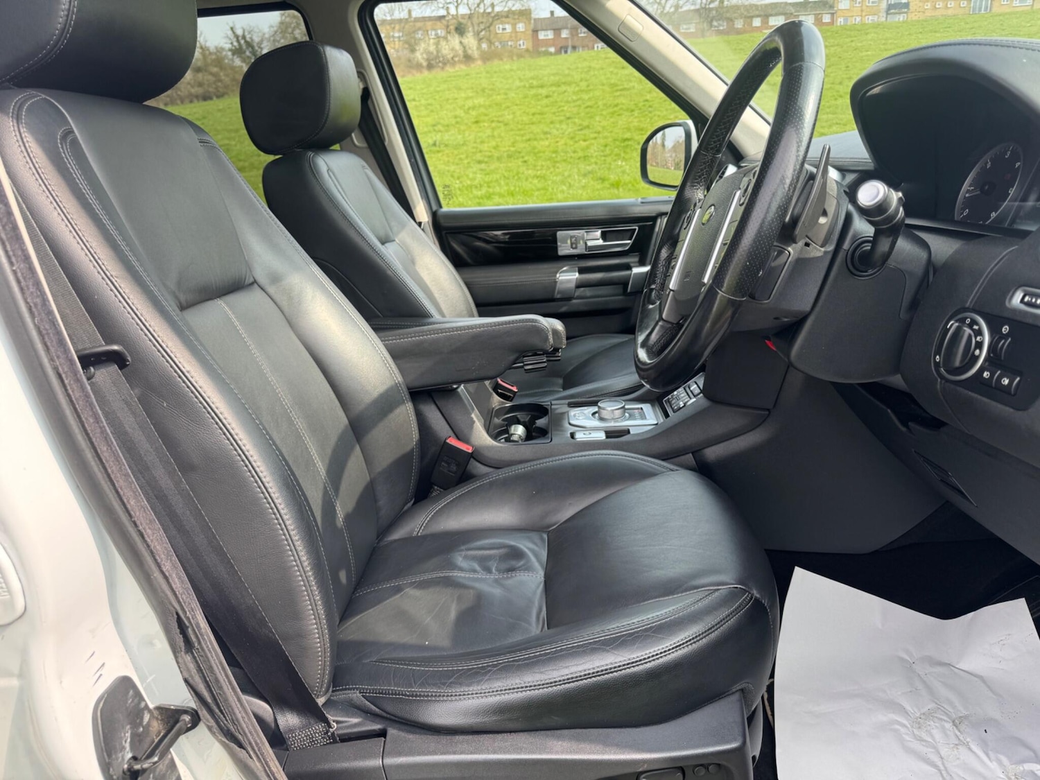 Used Land Rover Discovery 4 2014 for sale - 77995189: Photo 22