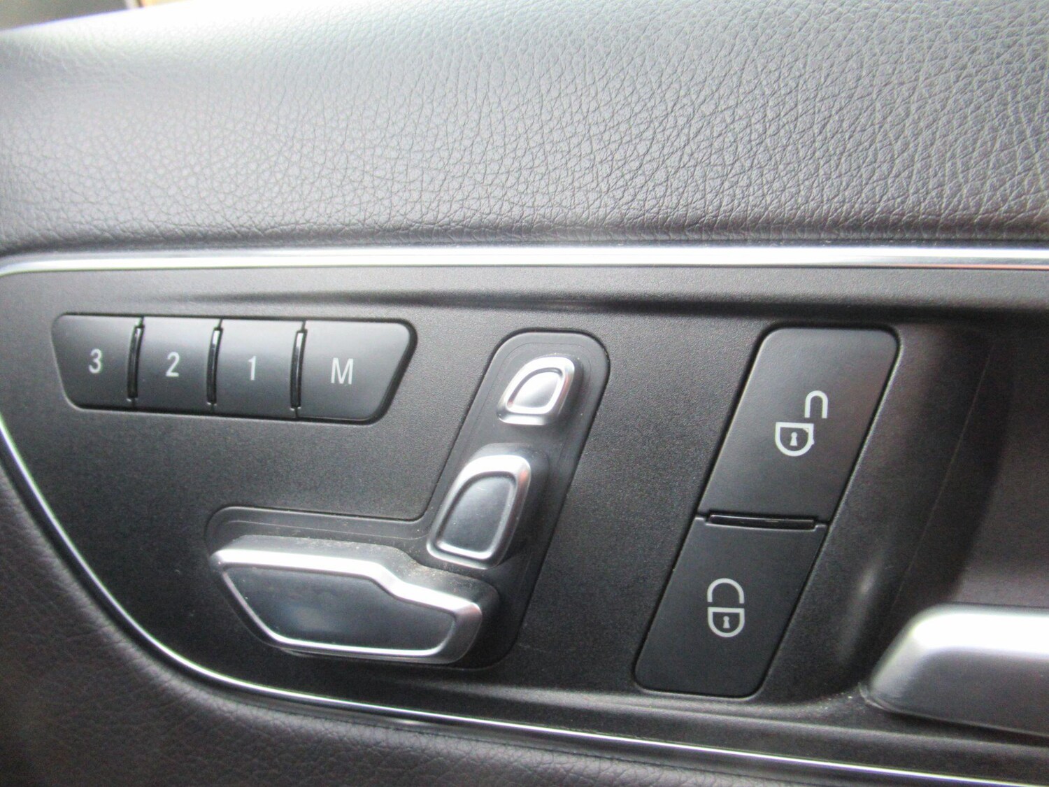 Used Mercedes-Benz A-Class 2017 for sale - 78015779: Photo 16