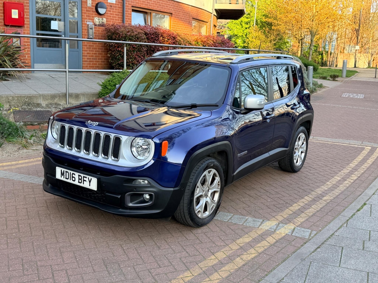Used Jeep Renegade 2016 for sale - 78159183: Photo 3