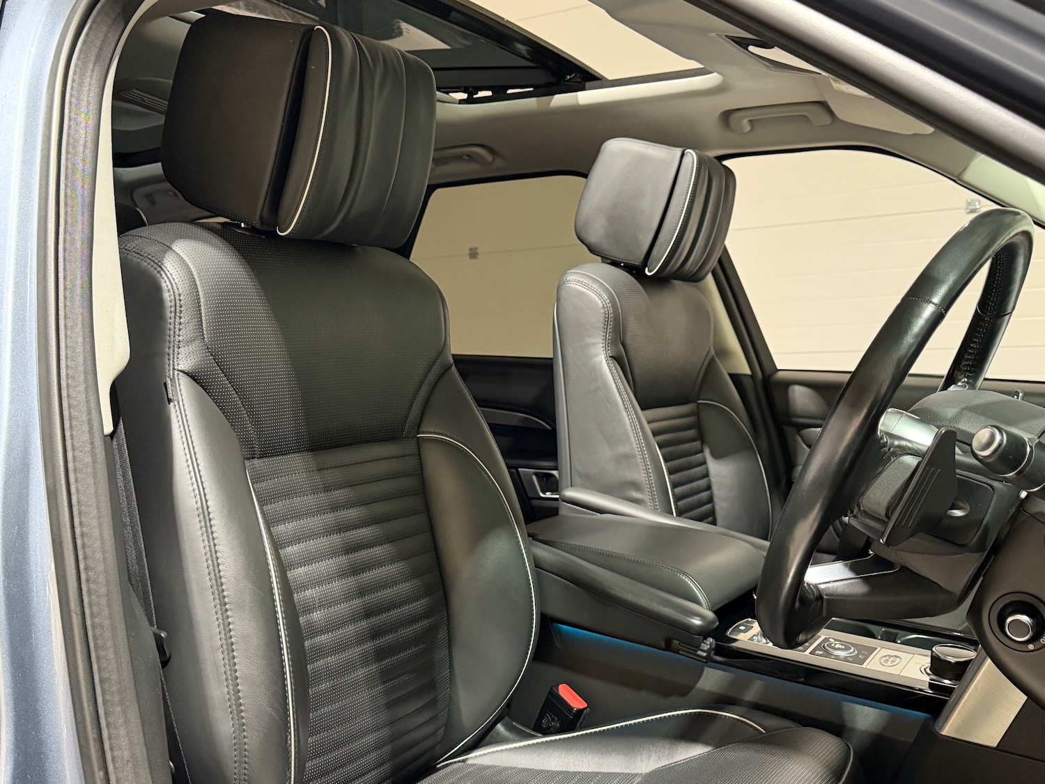 Used Land Rover Discovery 2018 for sale - 77786370: Photo 14