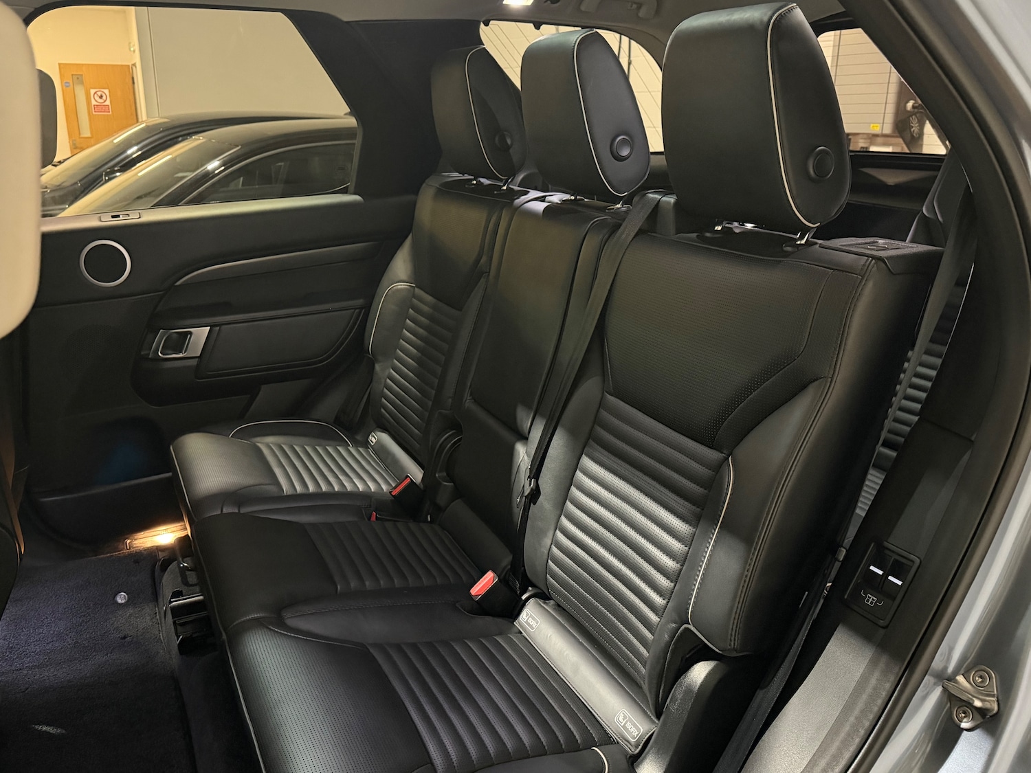 Used Land Rover Discovery 2018 for sale - 77786370: Photo 19