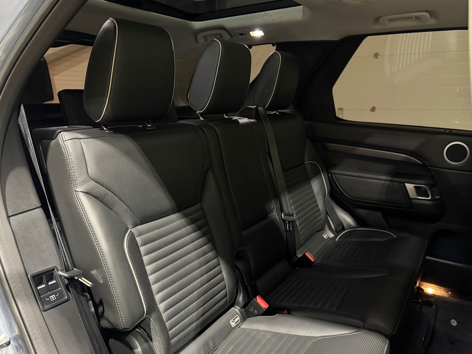 Used Land Rover Discovery 2018 for sale - 77786370: Photo 23