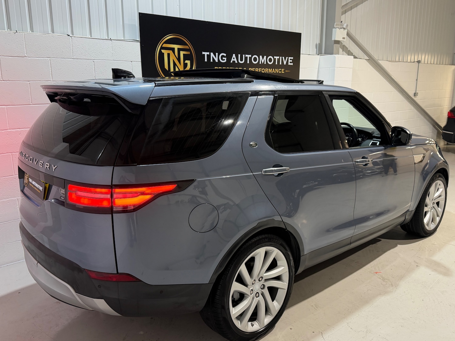 Used Land Rover Discovery 2018 for sale - 77786370: Photo 6