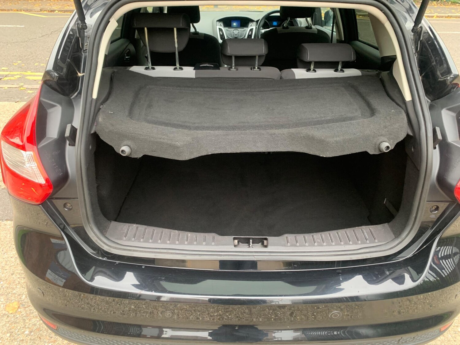 Used Ford Focus 2011 for sale - 77927868: Photo 24