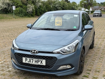 Used Hyundai i20 2017 for sale - 78509599: Photo