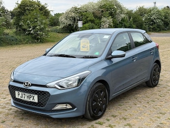 Used Hyundai i20 2017 for sale - 78509599: Photo