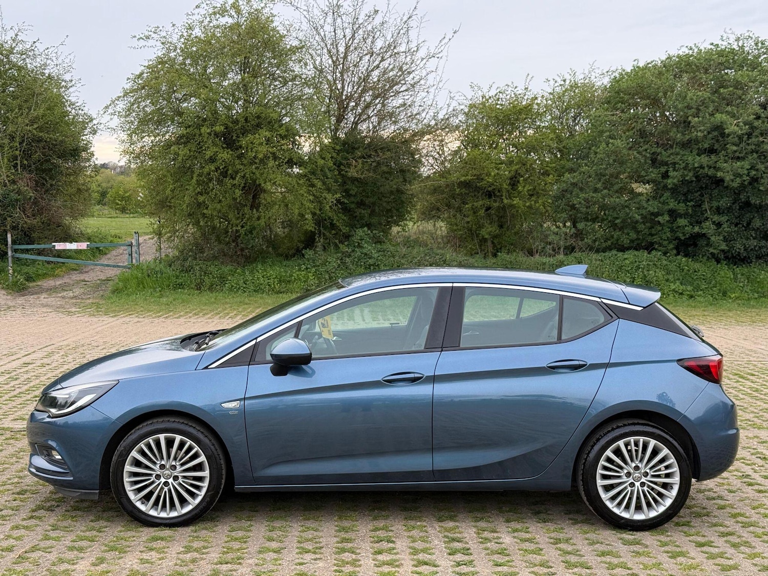 Used Vauxhall Astra 2017 for sale - 78213314: Photo 10