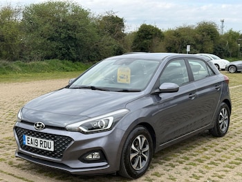 Used Hyundai i20 2019 for sale - 78098018: Photo