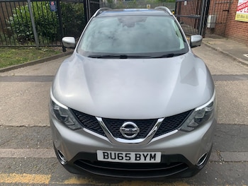 Used Nissan Qashqai 2015 for sale - 77927889: Photo