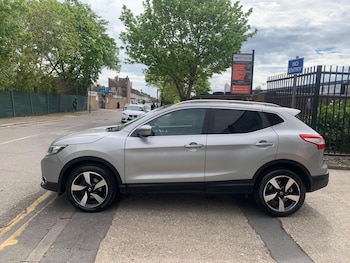 Used Nissan Qashqai 2015 for sale - 77927889: Photo