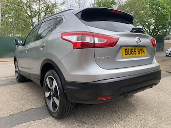 Used Nissan Qashqai 2015 for sale - 77927889: Photo