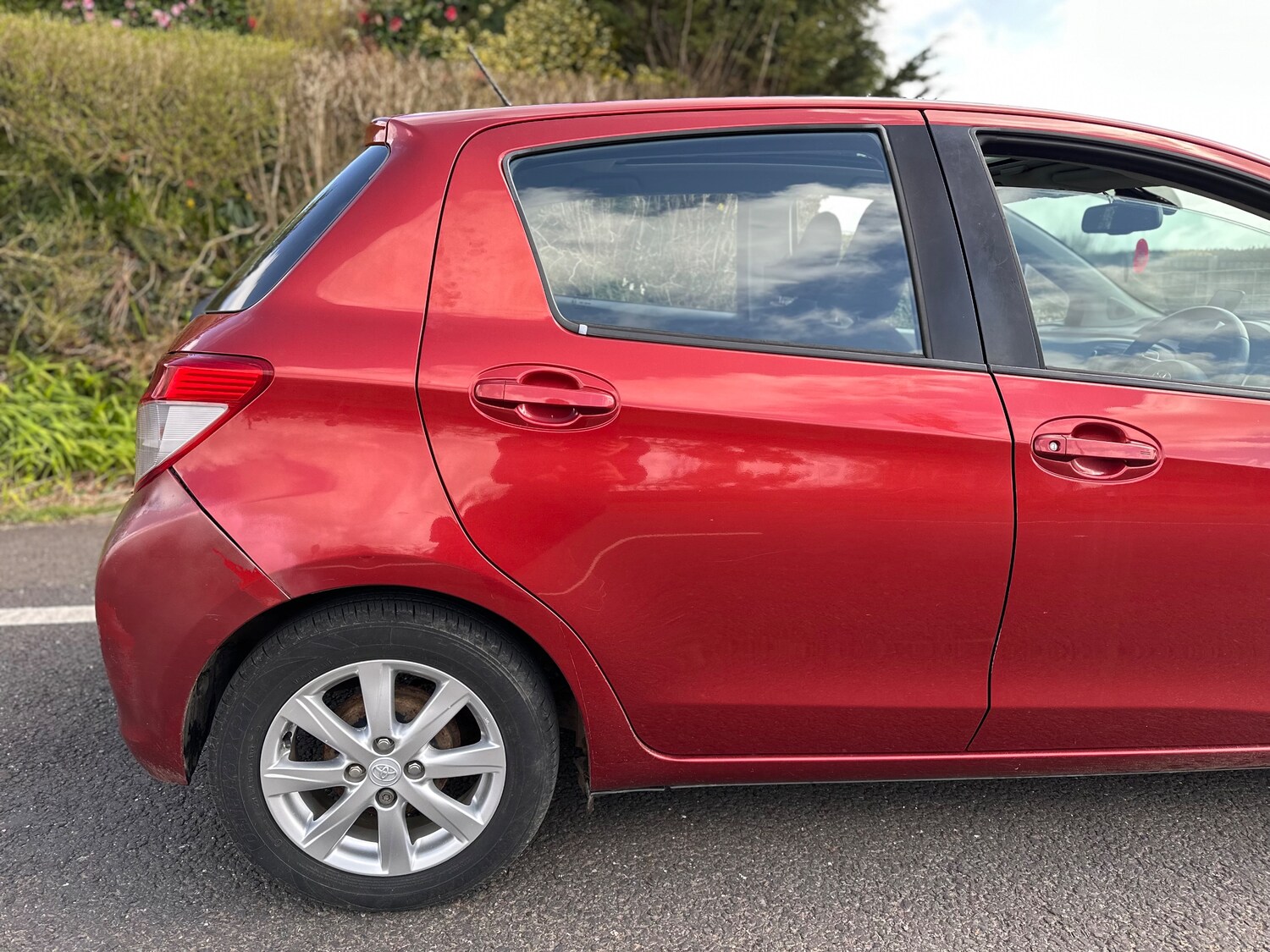 Used Toyota Yaris 2012 for sale - 78069801: Photo 15