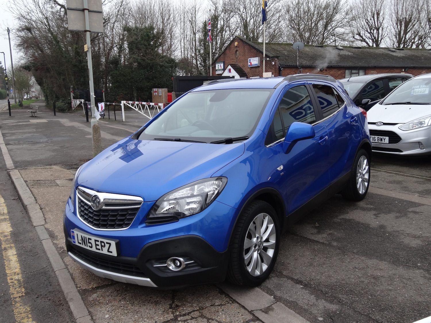 Used Vauxhall Mokka 2015 for sale - 77971910: Photo 2