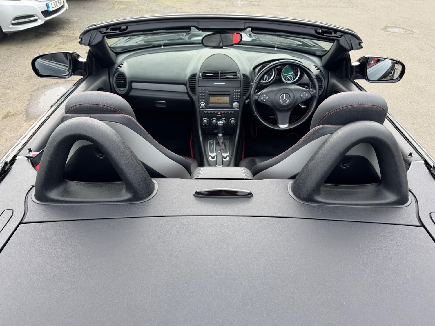 Used Mercedes-Benz SLK 2011 for sale - 77989416: Photo 16