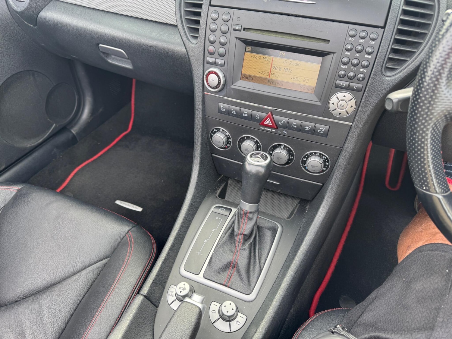 Used Mercedes-Benz SLK 2011 for sale - 77989416: Photo 25