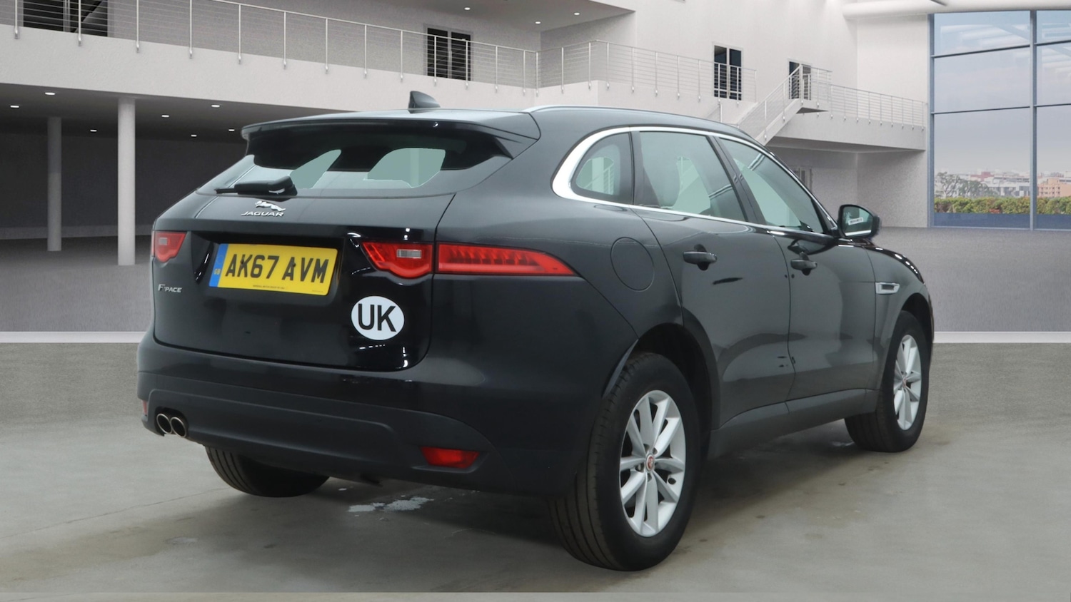 Used Jaguar F-Pace 2017 for sale - 77942373: Photo 3