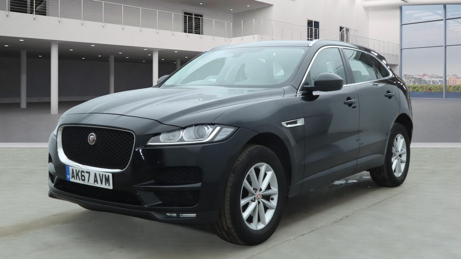 Used Jaguar F-Pace 2017 for sale - 77942373: Photo 6