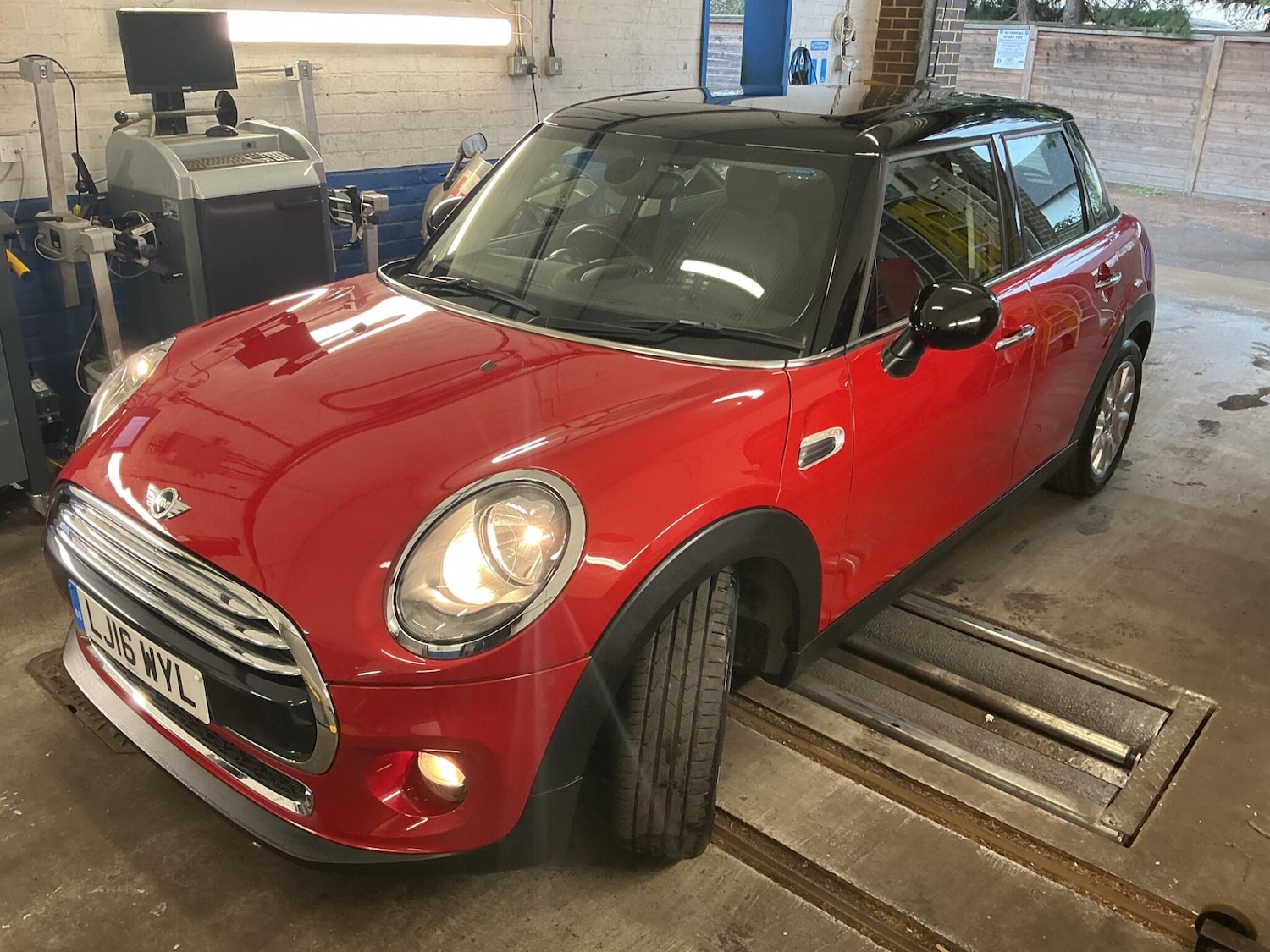 Used MINI Hatch 2016 for sale - 77927835: Photo 16