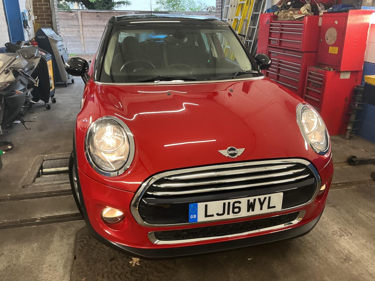 Used MINI Hatch 2016 for sale - 77927835: Photo 2
