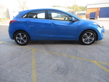 Hyundai i30 feature image