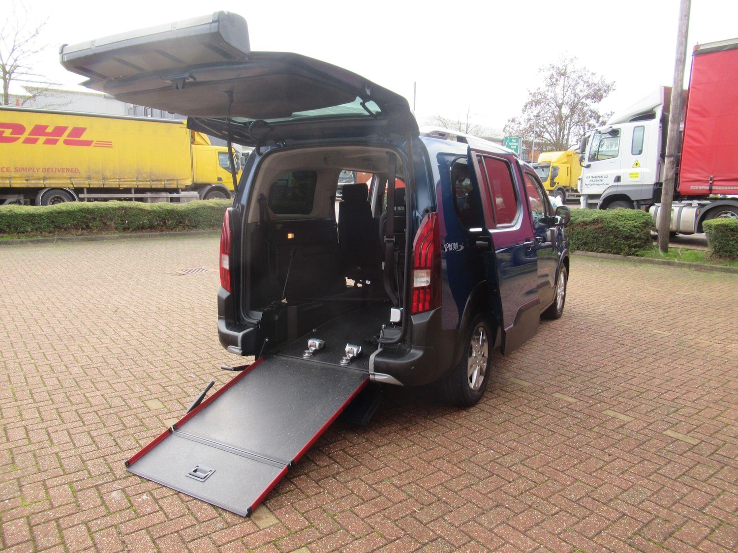 Used Peugeot Rifter 2020 for sale - 78015775: Photo 2