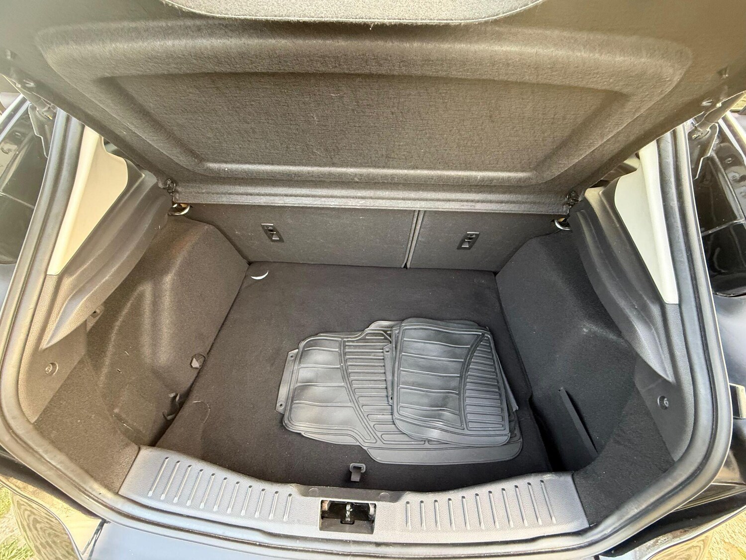 Used Ford Focus 2018 for sale - 78029158: Photo 18