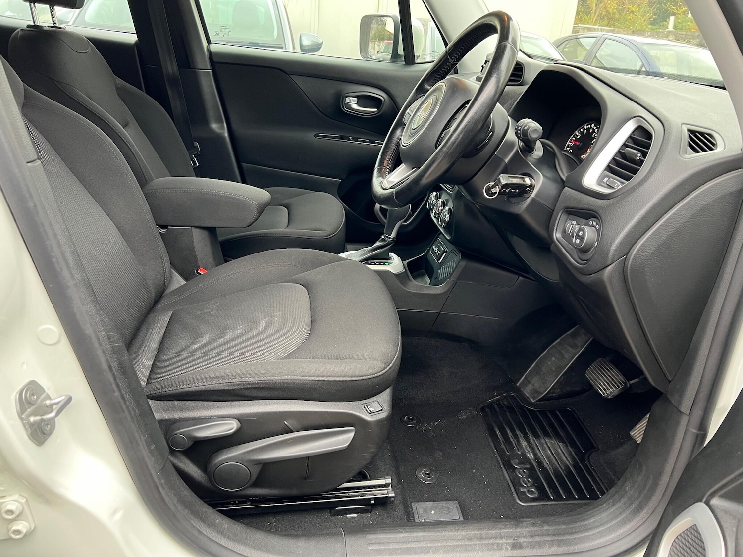 Used Jeep Renegade 2017 for sale - 78029197: Photo 23