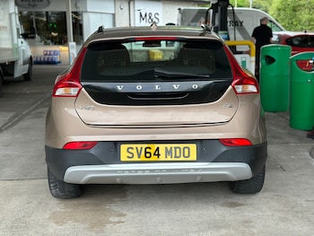 Used Volvo V40 Cross Country 2014 for sale - 78509598: Photo