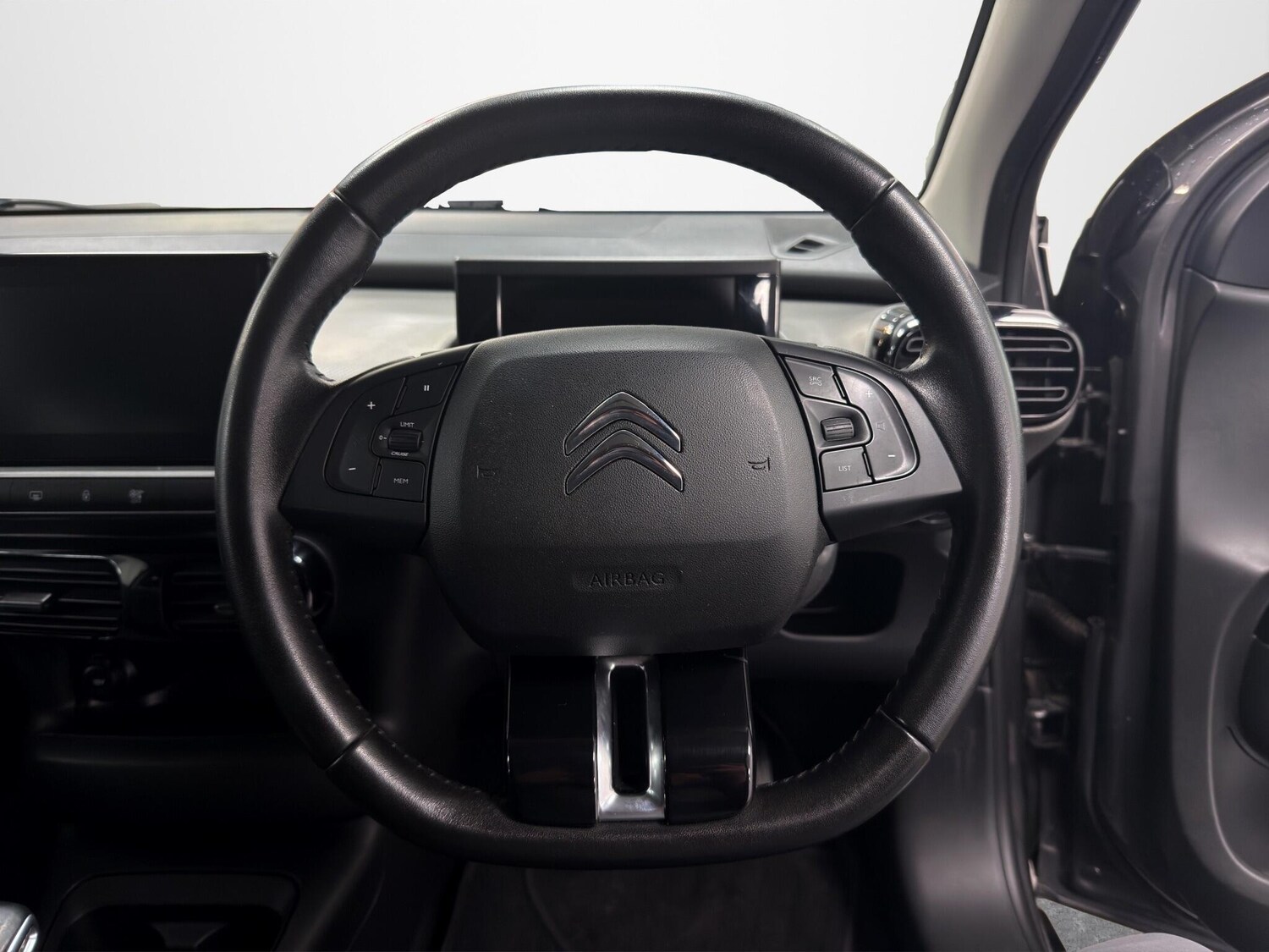 Used Citroen C4 Cactus for sale - 77762471: Photo 11