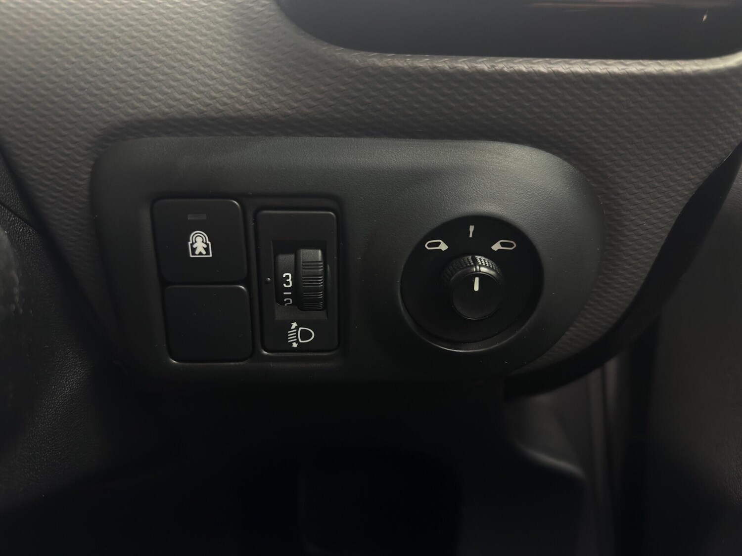 Used Citroen C4 Cactus for sale - 77762471: Photo 17