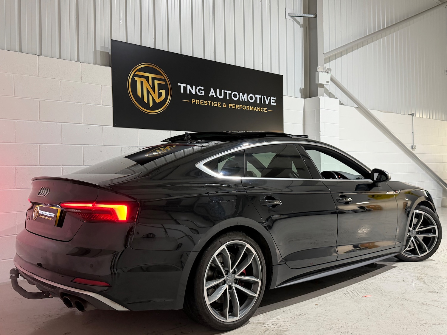Used Audi A5 2018 for sale - 77795217: Photo 5