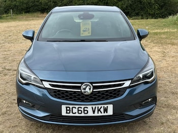 Used Vauxhall Astra 2017 for sale - 78781799: Photo