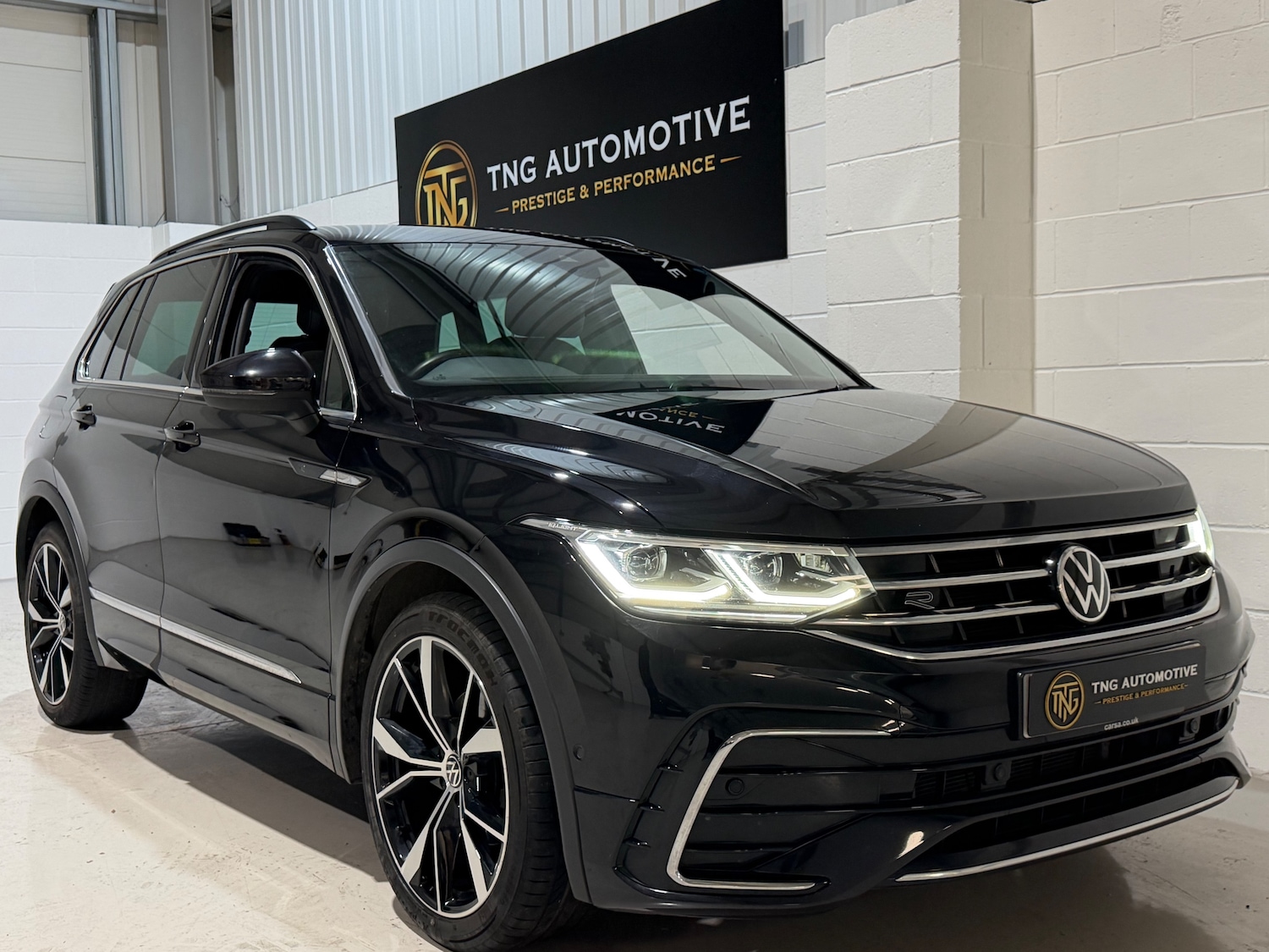 Used Volkswagen Tiguan 2021 for sale - 77786352: Photo 2