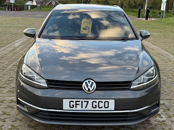 Used Volkswagen Golf 2017 for sale - 78316477: Photo