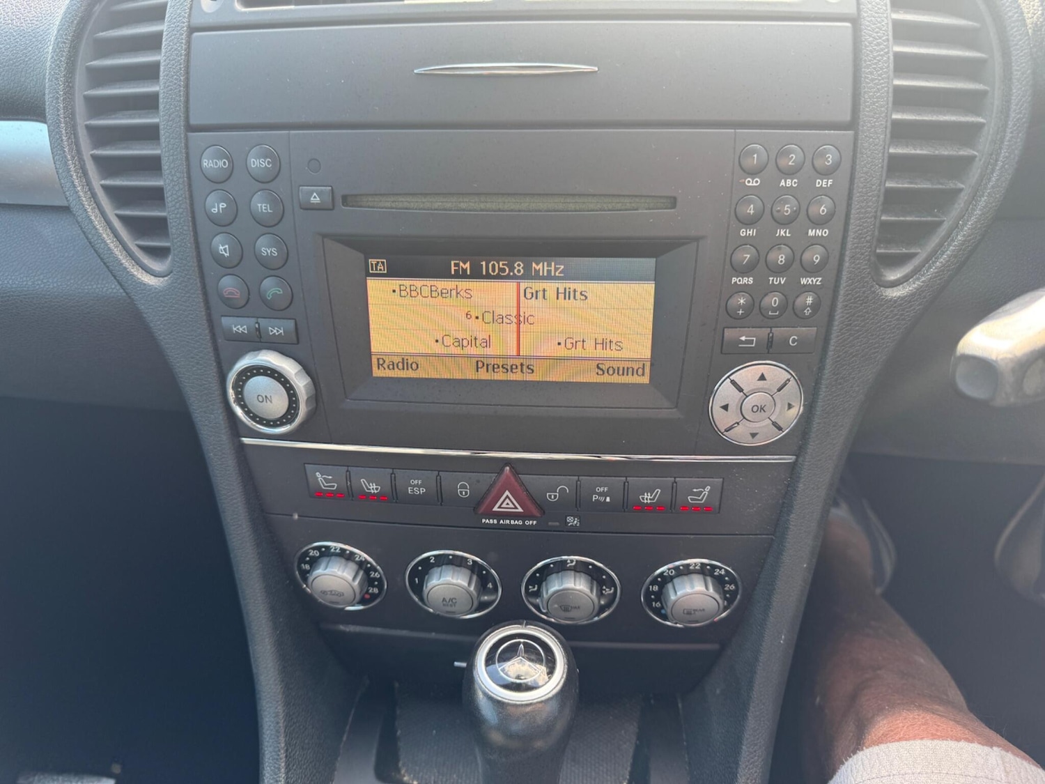 Used Mercedes-Benz SLK 2010 for sale - 78163036: Photo 19