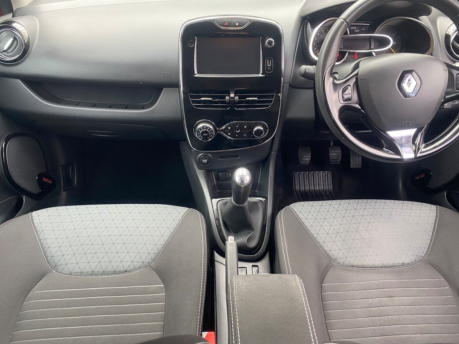 Used Renault Clio 2014 for sale - 78022590: Photo 10