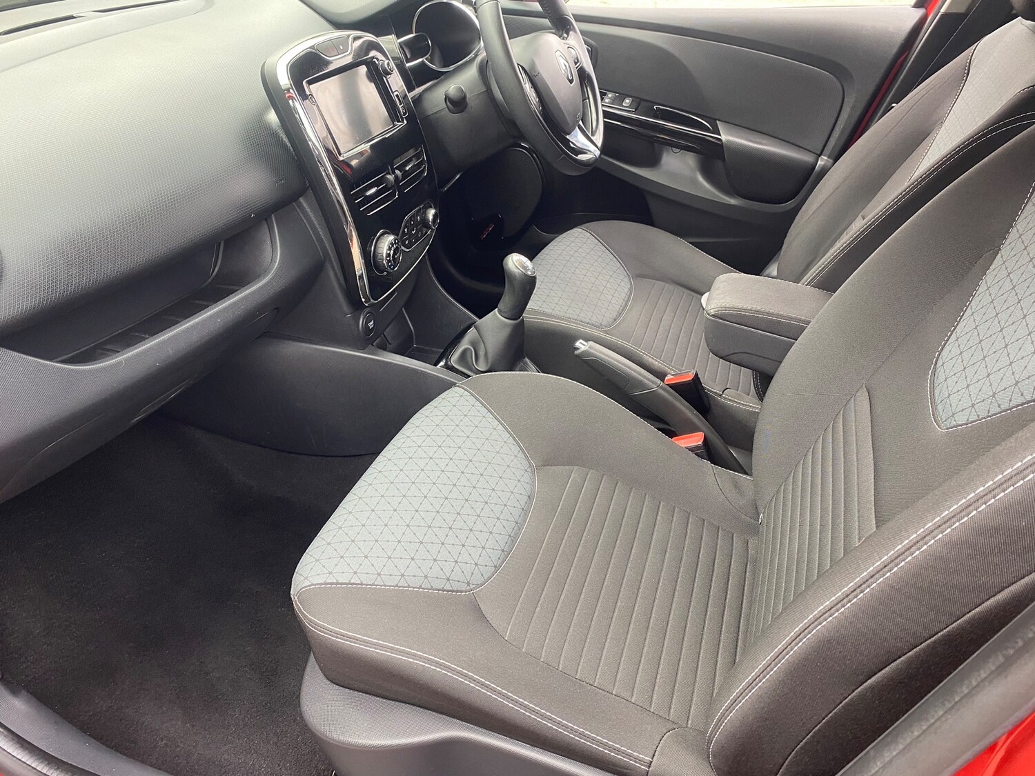 Used Renault Clio 2014 for sale - 78022590: Photo 12