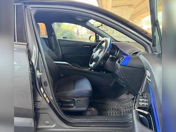 Used Toyota C-HR 2017 for sale - 79035299: Photo