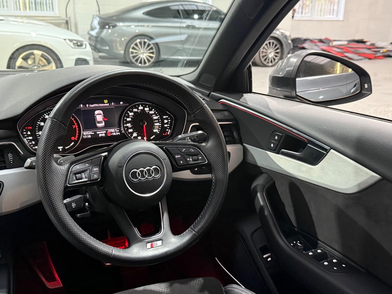 Used Audi A4 2018 for sale - 77942357: Photo 22