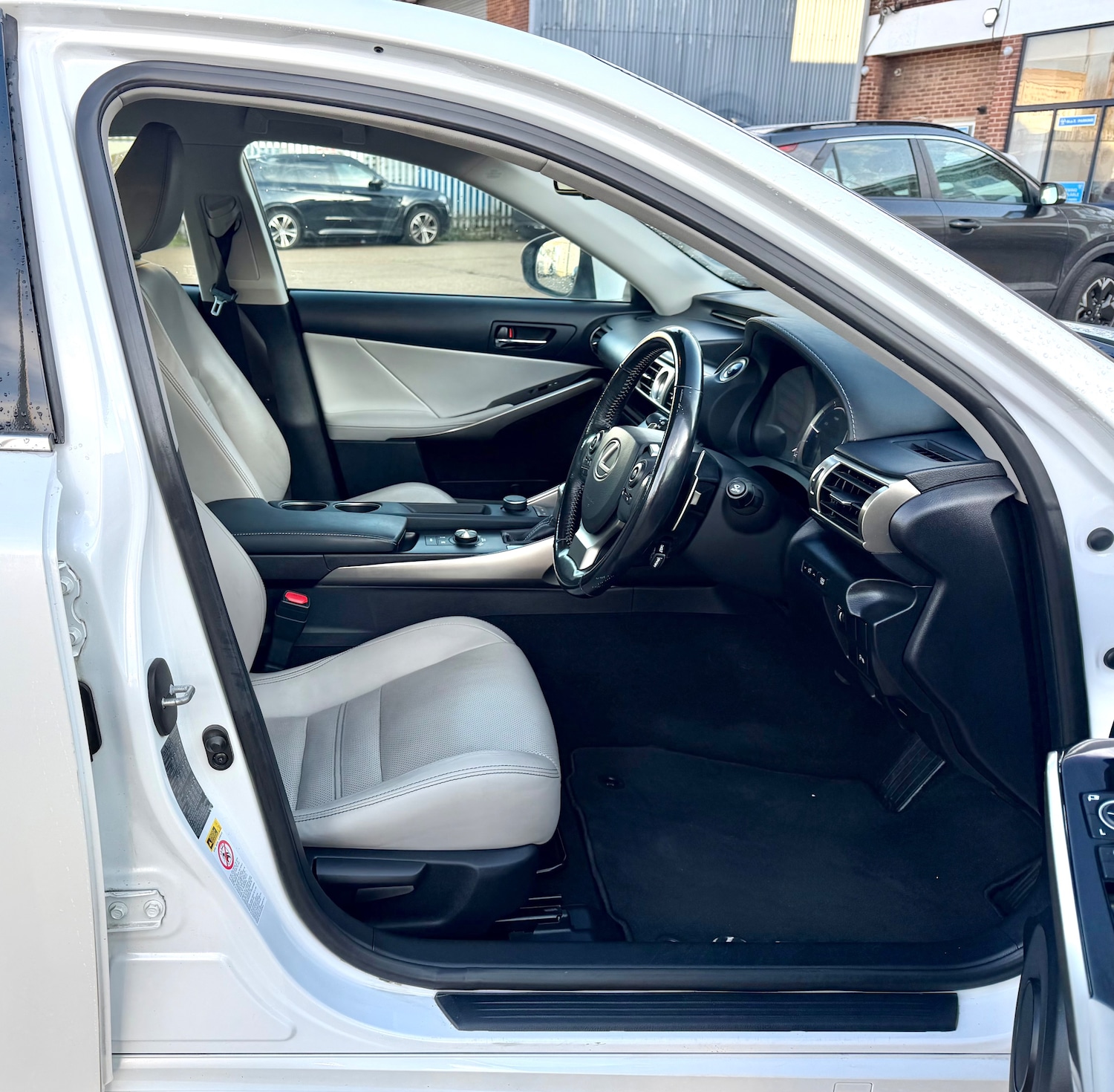 Used Lexus IS 2015 for sale - 78026278: Photo 1