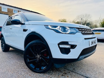 Land Rover Discovery Sport feature image