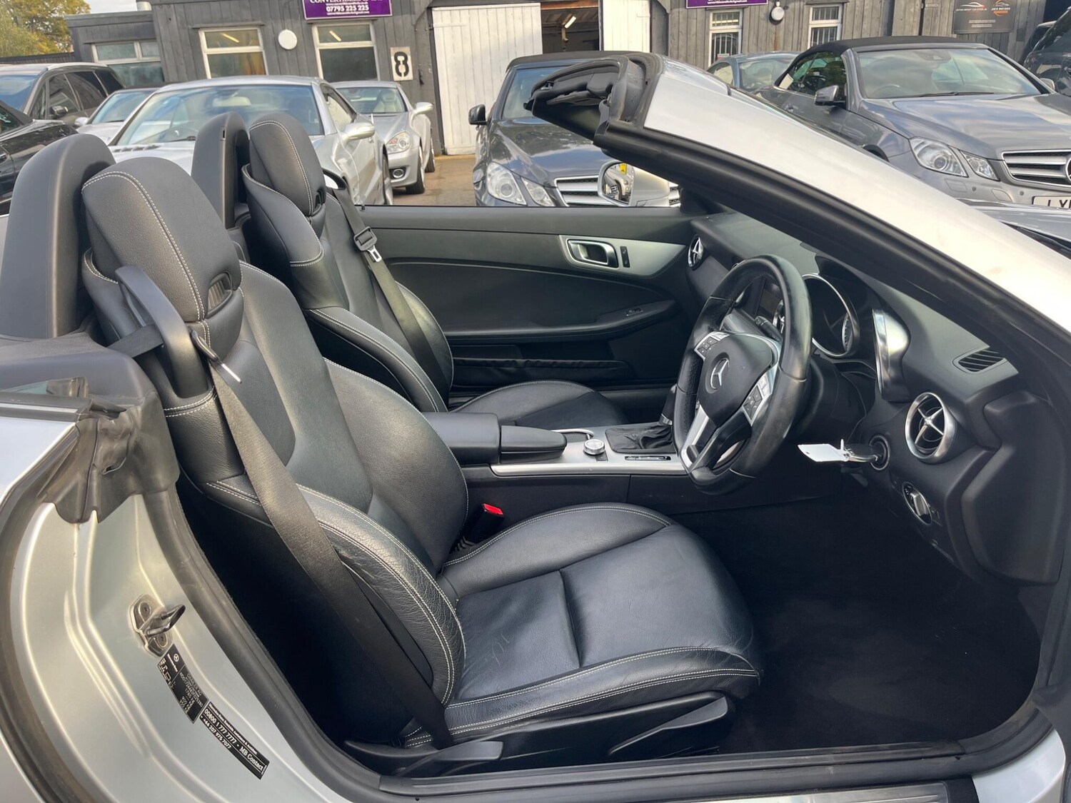 Used Mercedes-Benz SLK 2011 for sale - 78089392: Photo 23