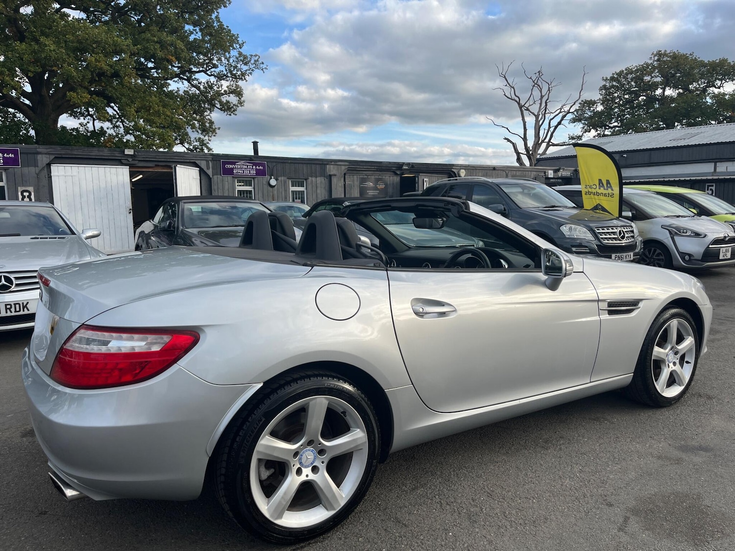 Used Mercedes-Benz SLK 2011 for sale - 78089392: Photo 5